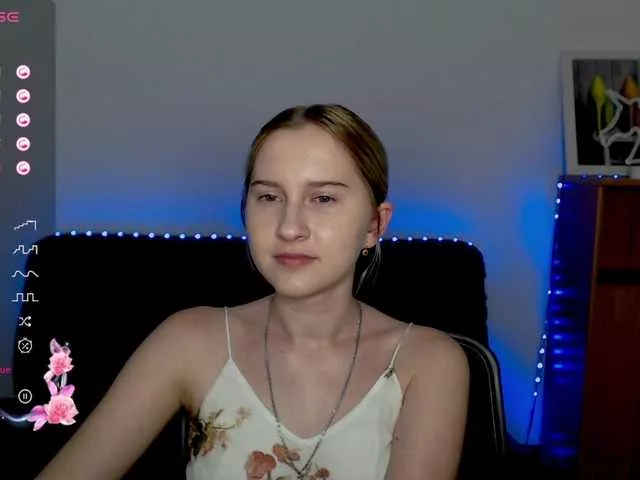 AngelsTaisss from BongaCams is Freechat