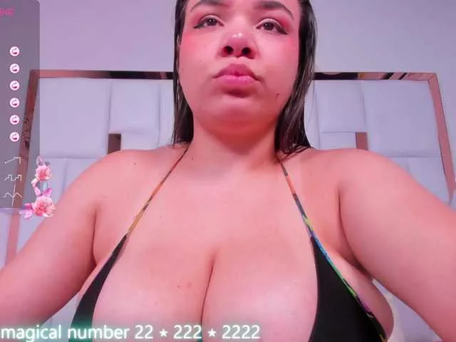 Browse the biggest Cam sluts masturbate rooms collection